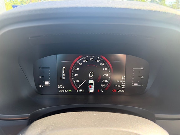 Volvo V90 16 of 23