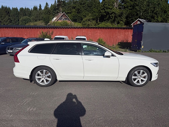 Volvo V90 6 of 23