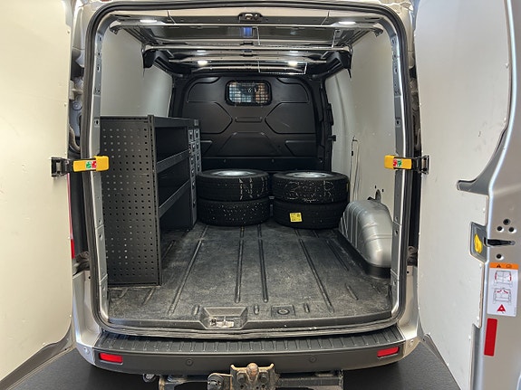 Ford Transit Custom 20 of 20