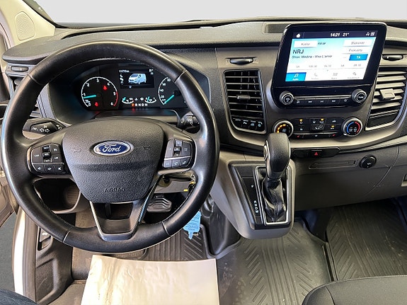 Ford Transit Custom 13 of 20