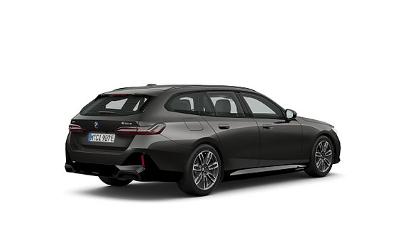 BMW 530e 2 of 4