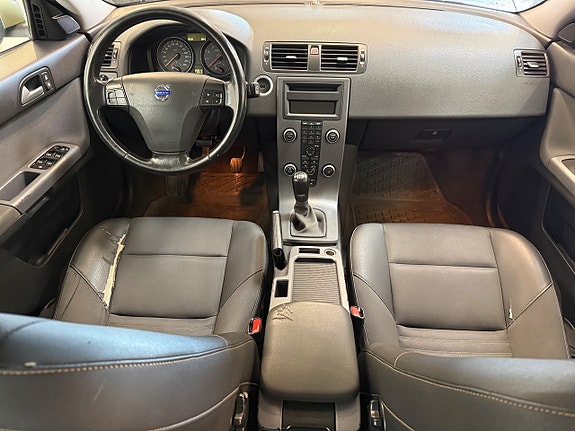 Volvo V50 8 of 11