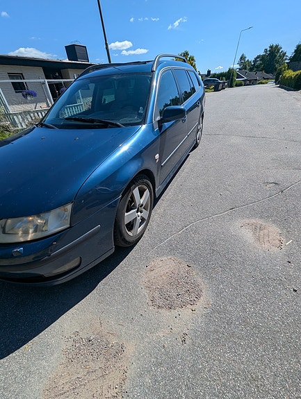 Saab 9-3 2 of 5
