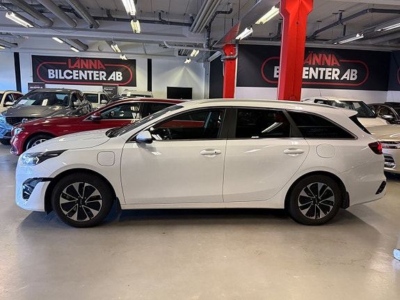 Kia Ceed 2 of 12