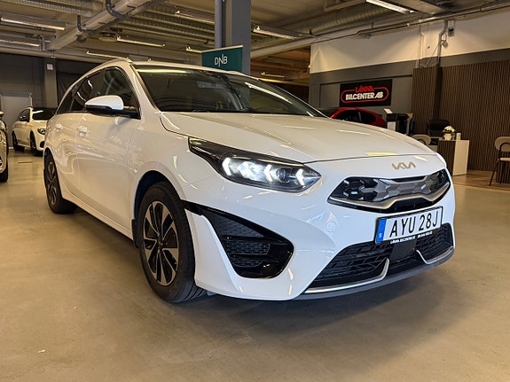 Kia Ceed 4 of 12