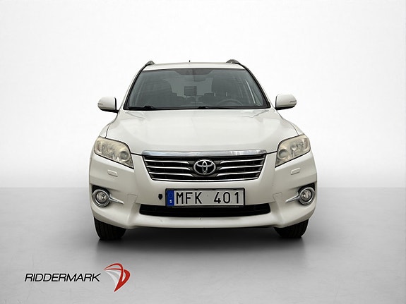 Toyota RAV4 2 of 30