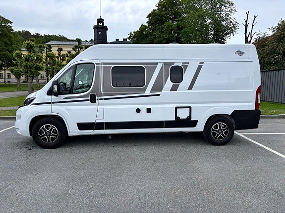 Carado PRO CVE 601 (van) dieselvärmare, dragkrok, backkamera/nav, 4-bädd, markis 5 of 5