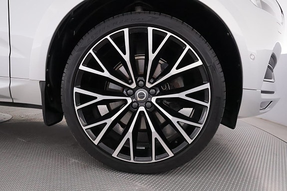 Volvo XC60 18 of 19