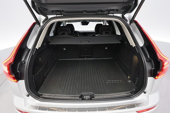 Volvo XC60 16 of 19