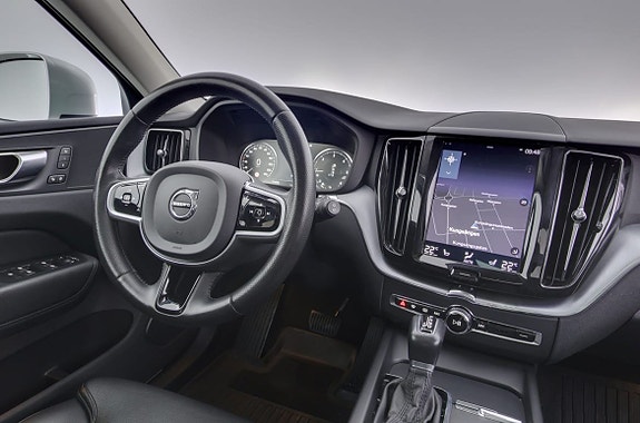 Volvo XC60 8 of 19