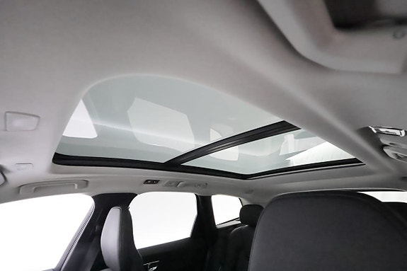 Volvo XC60 13 of 19