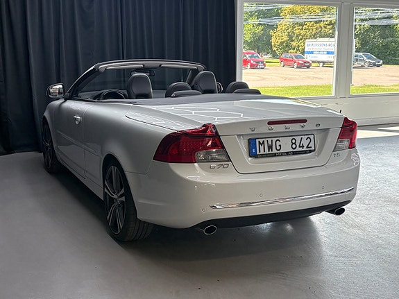 Volvo C70 3 of 5