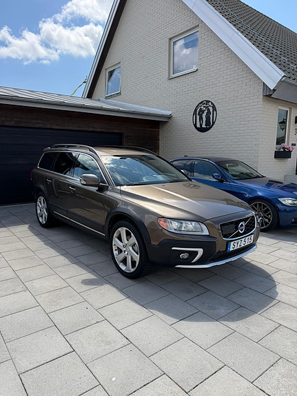 Volvo XC70 4 of 5