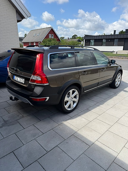 Volvo XC70 3 of 5