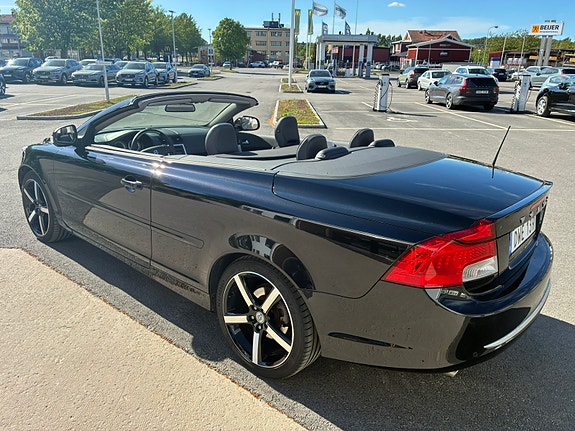 Volvo C70 4 of 5