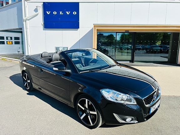 Volvo C70 3 of 5
