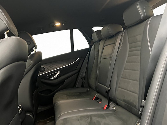 Mercedes-Benz E300 de 27 of 30