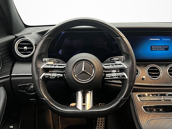 Mercedes-Benz E300 de 13 of 30