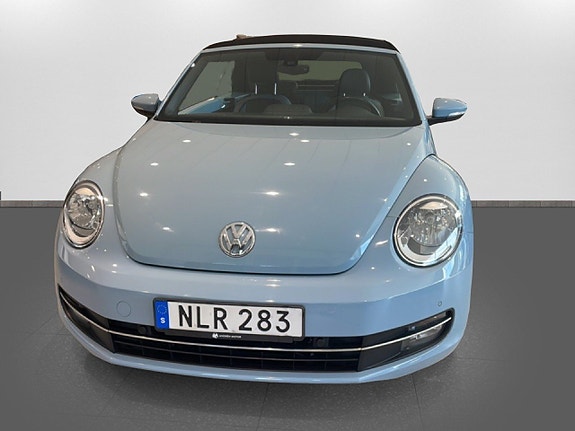 Volkswagen Beetle 2 of 5