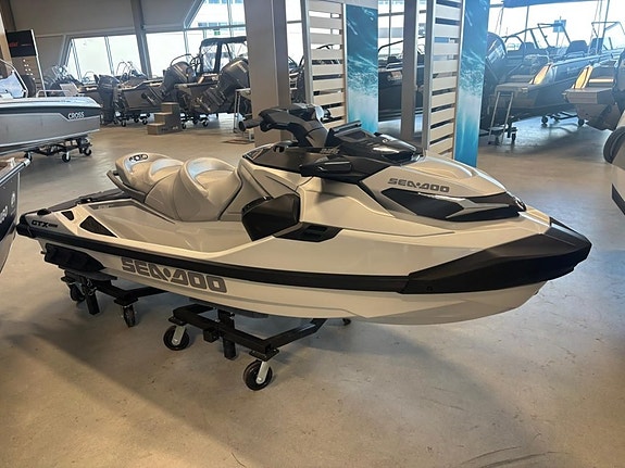 Sea Doo GTX Limited 2025 3 of 3