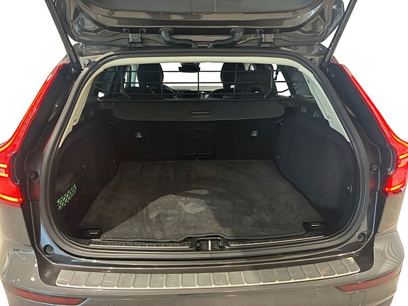 Volvo V60 Cross Country 14 of 14