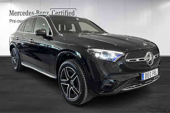 Mercedes-Benz GLC300 e 2 of 5