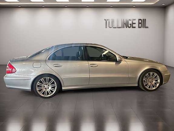 Mercedes-Benz E200 6 of 20