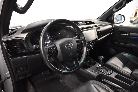 Toyota HiLux 9 of 20