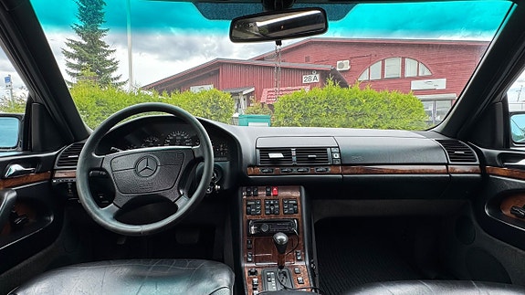 Mercedes-Benz S500 11 of 17