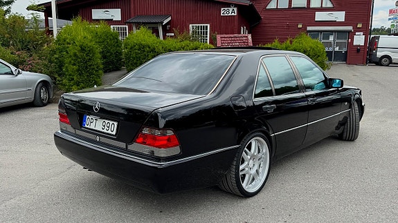 Mercedes-Benz S500 8 of 17