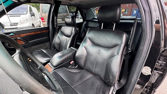 Mercedes-Benz S500 12 of 17