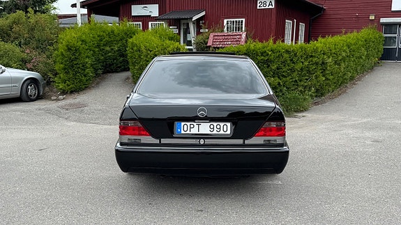 Mercedes-Benz S500 6 of 17