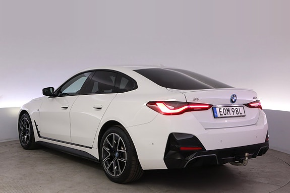 BMW i4 4 of 5