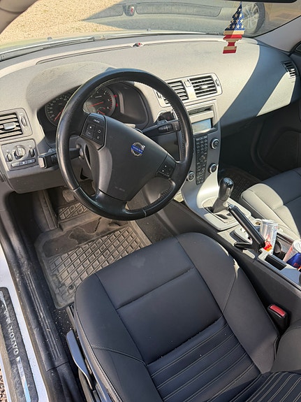 Volvo V50 3 of 3