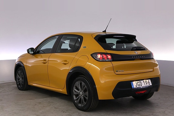 Peugeot e-208 4 of 5