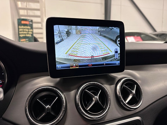 Mercedes-Benz CLA180 9 of 25