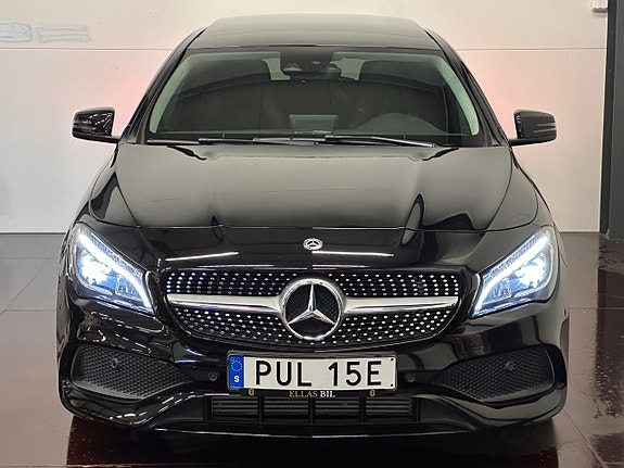 Mercedes-Benz CLA180 2 of 5