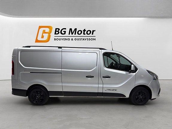 Renault Trafic 2 of 5