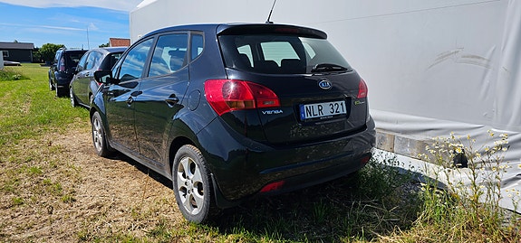 Kia Venga 2 of 5