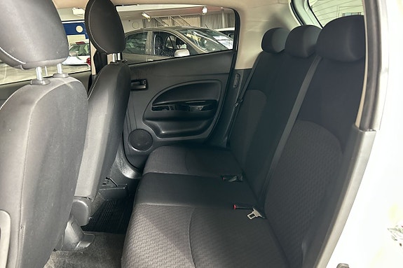Mitsubishi Space Star 21 of 24