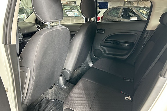 Mitsubishi Space Star 20 of 24