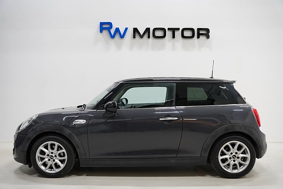 MINI Cooper S 3 of 5