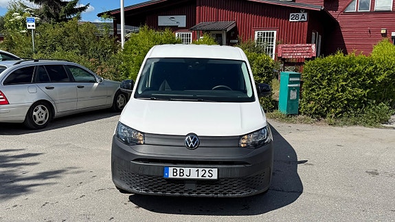 Volkswagen Caddy Maxi 2 of 16