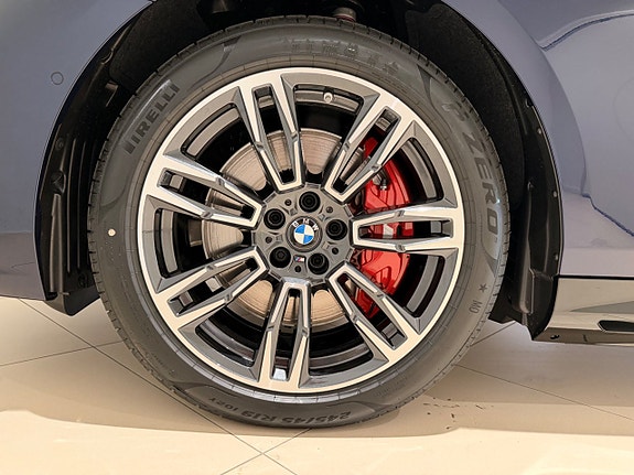 BMW i5 14 of 14