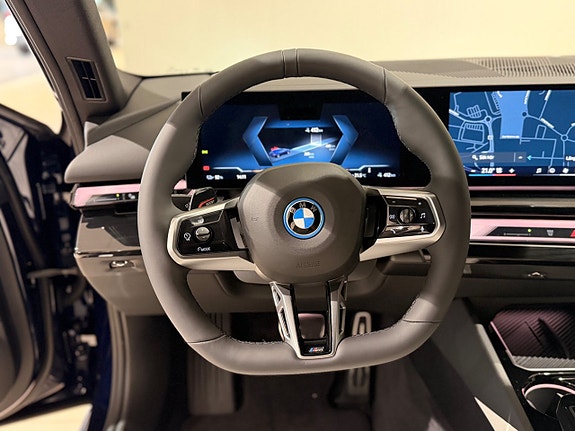 BMW i5 9 of 14