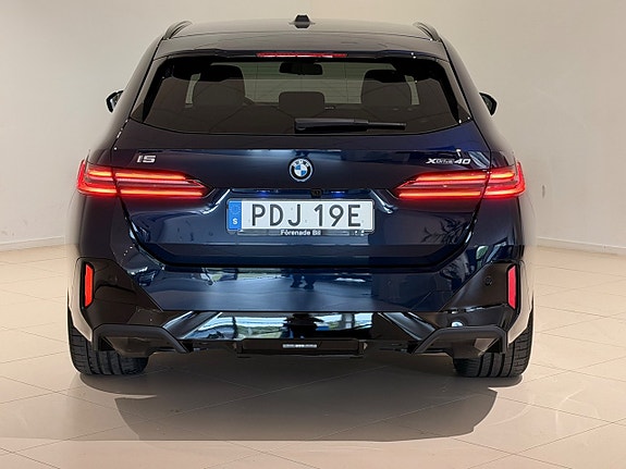 BMW i5 13 of 14