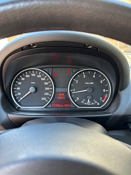 BMW 116i 5 of 5