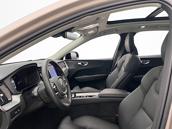 Volvo XC60 18 of 30