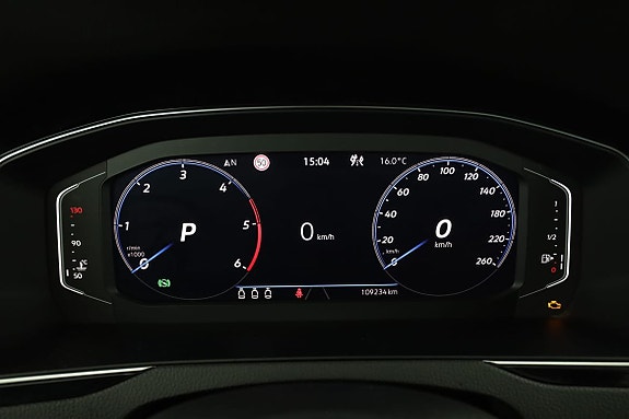 Volkswagen Passat 20 of 30