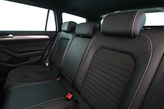 Volkswagen Passat 15 of 30